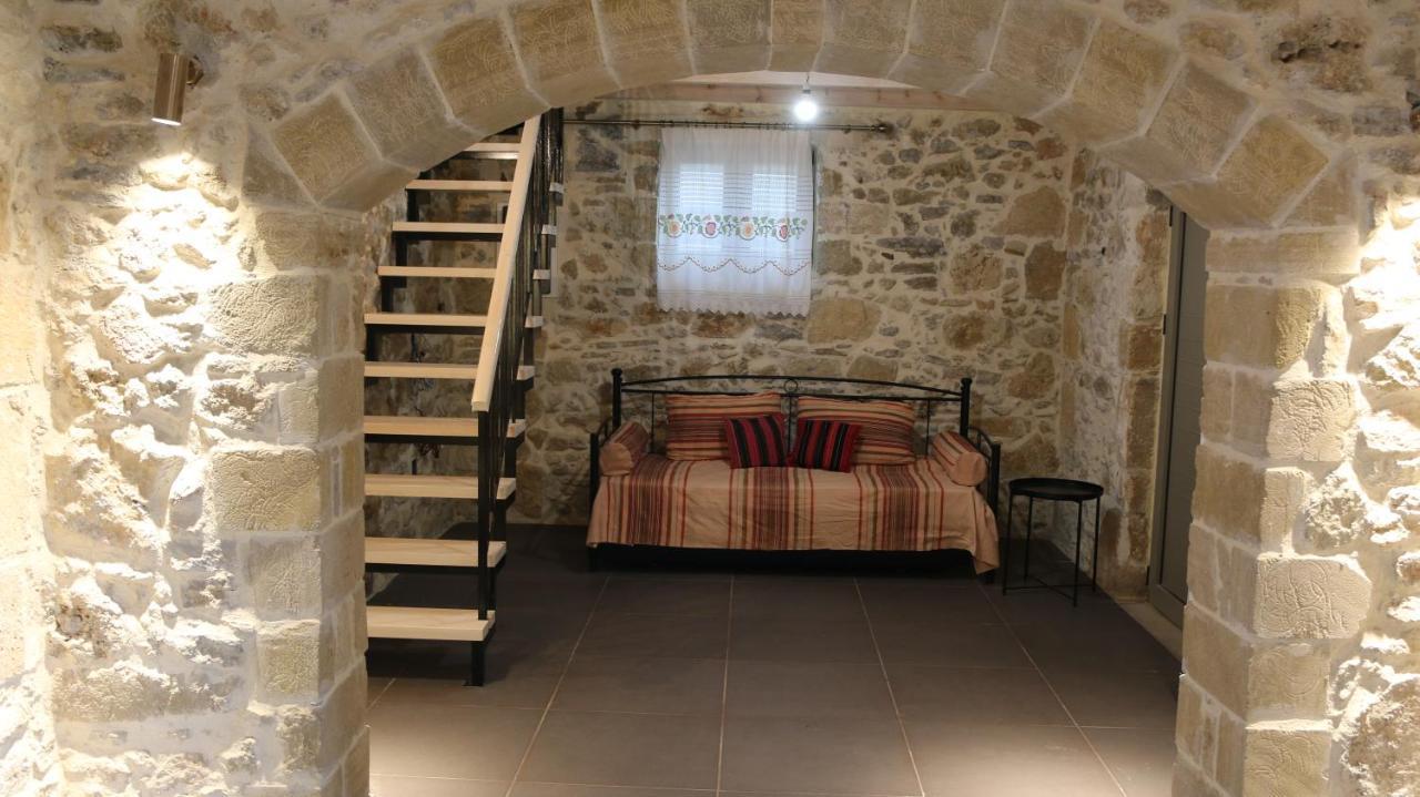 Mouri Village Aikirgiannis Bagian luar foto