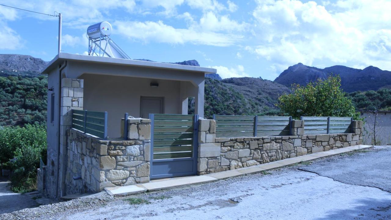 Mouri Village Aikirgiannis Bagian luar foto